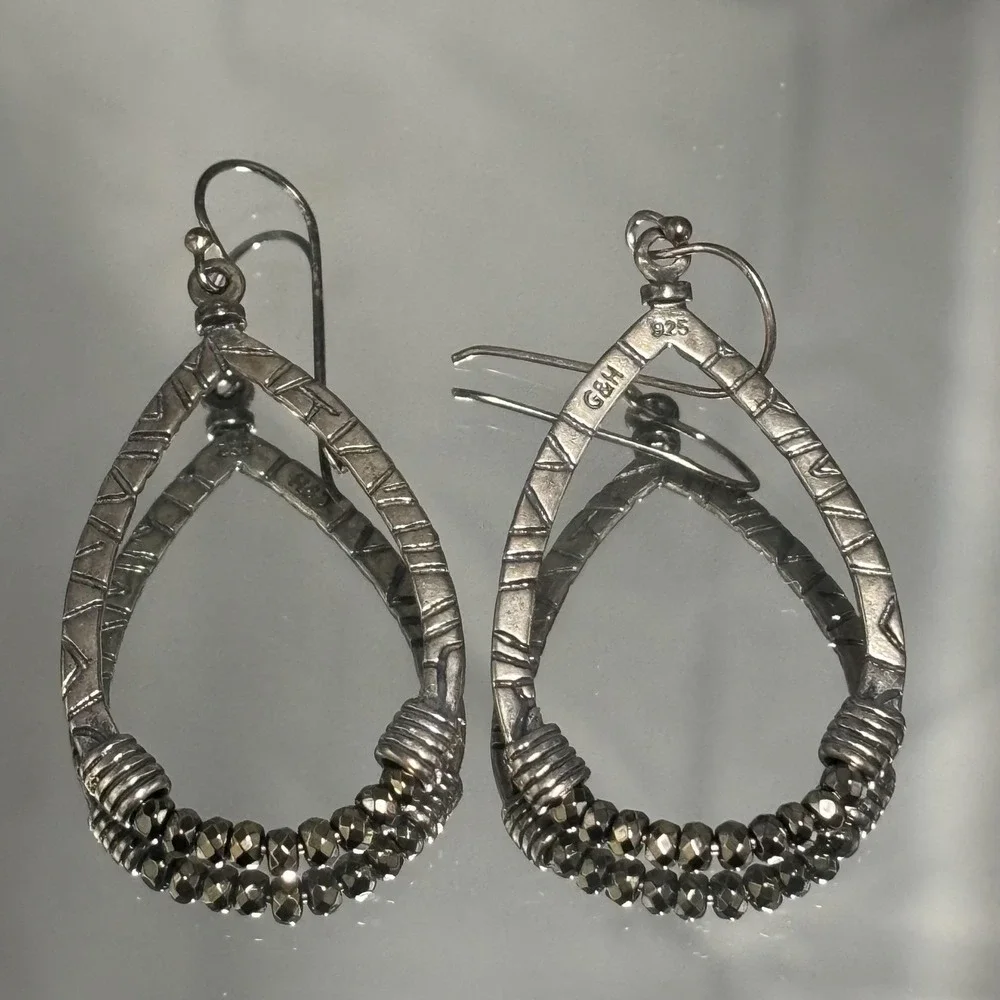 G&H‎ 925 Sterling Silver Teardrop Dangle Earrings Hammered Oxidized Beaded Hook